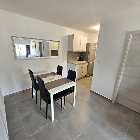 Apartma Bertoki Koper Bagian luar foto
